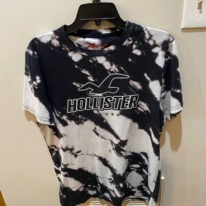 Hollister Black and White Tie-Dye Tee . Men size L